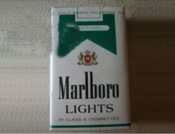 世界烟草盛宴，揭秘那些令人瞩目的进口香烟品牌-